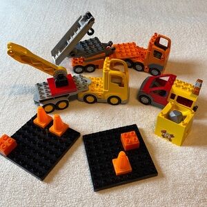 LEGO Duplos Construction Vehicles Building Set - Trucks, Trailers, Cones, Bases